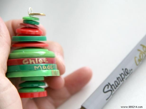 How to Make a Button Family Tree Christmas Ornament