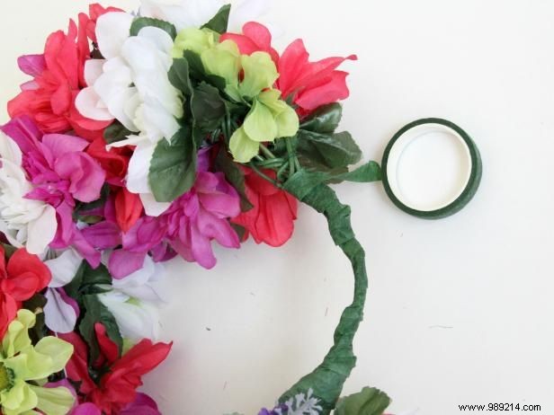 How to make a flower crown