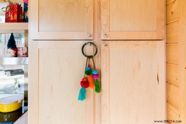 How to make a wool felt beaded door hanger