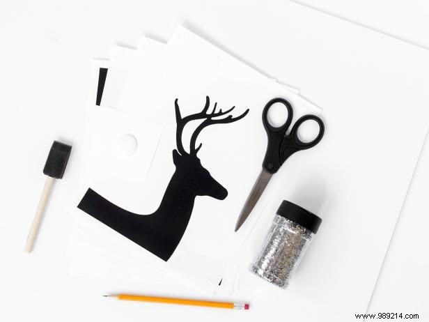 How to make a glittery reindeer silhouette for Christmas