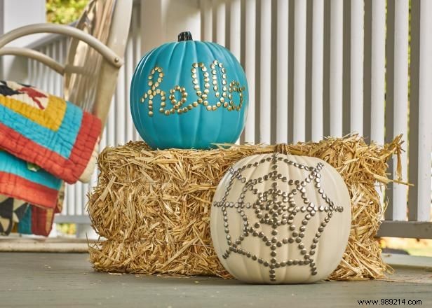 How to Make a Glam Thumbtack Pumpkin