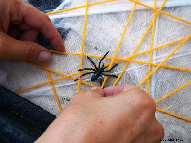 How to Make a Halloween Welcome Sign for a Front Porch