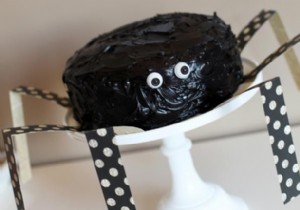 How to Make a Halloween Spider Cake