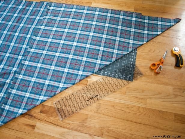 How to make a no-sew piping headboard cover