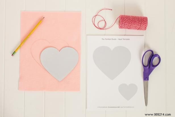 How to make a heart garland