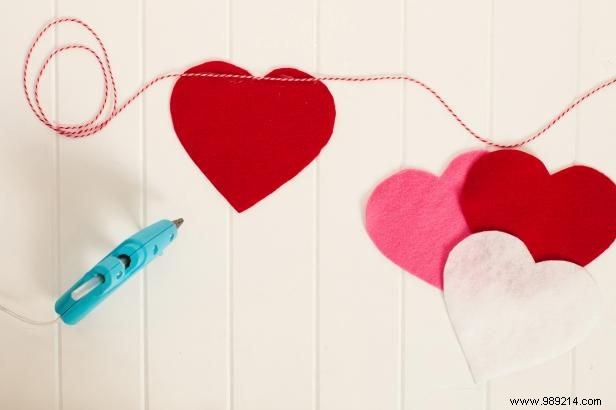 How to make a heart garland