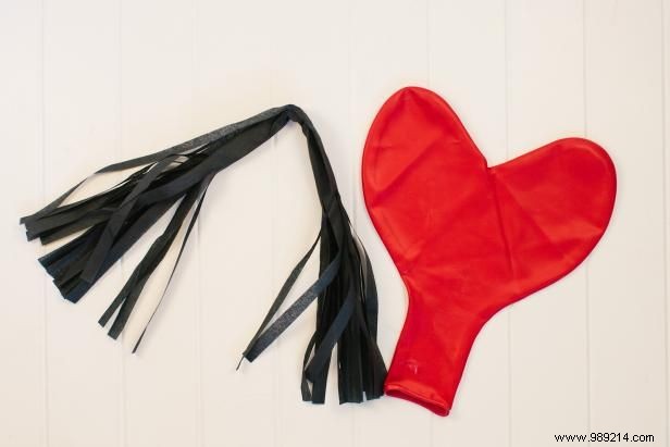 How to make a fabric fringe tassel heart balloon