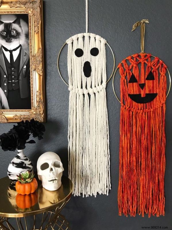 How to make a macrame Halloween wall hanging