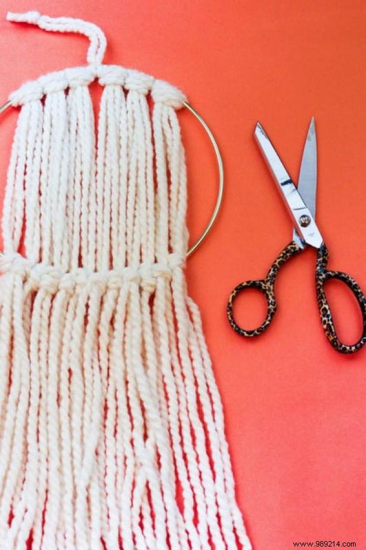 How to make a macrame Halloween wall hanging