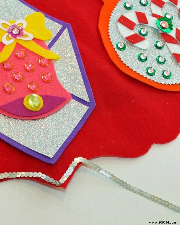 How to Make a No-Sew Vintage Inspired Felt Christmas Tree Skirt