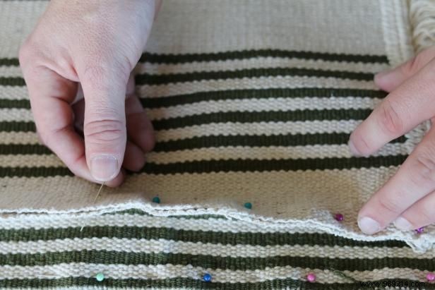 How to Make a Pet Bed Cover From a Flat Weave Rug