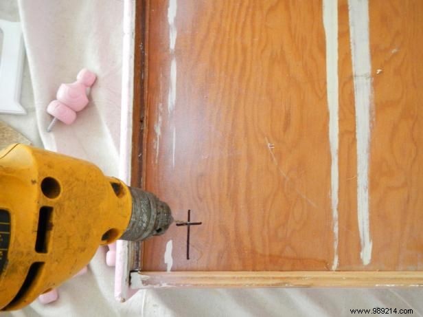 How to make a pet bed out of an old drawer