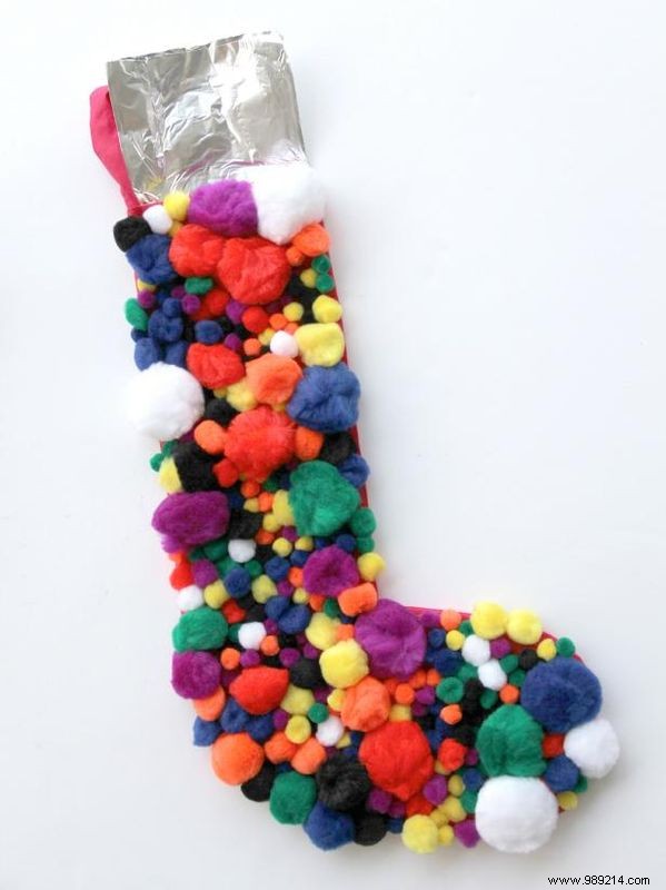 How to make a pom pom Christmas stocking