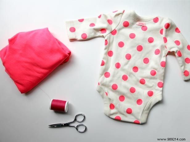 How to Make a Ruffle Bottom Baby Onesie