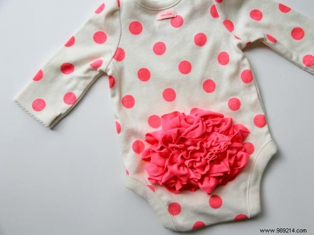 How to Make a Ruffle Bottom Baby Onesie