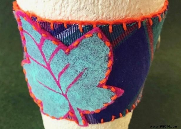 How to make a reusable coffee sleeve out of felt and flannel