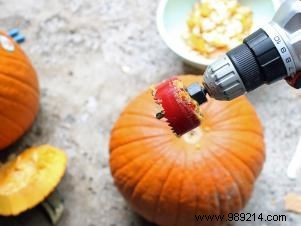 How to make a pumpkin totem pole for Halloween