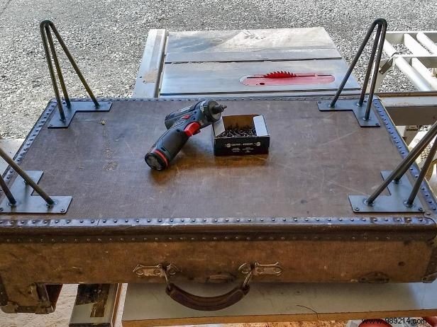 How to make a suitcase coffee table