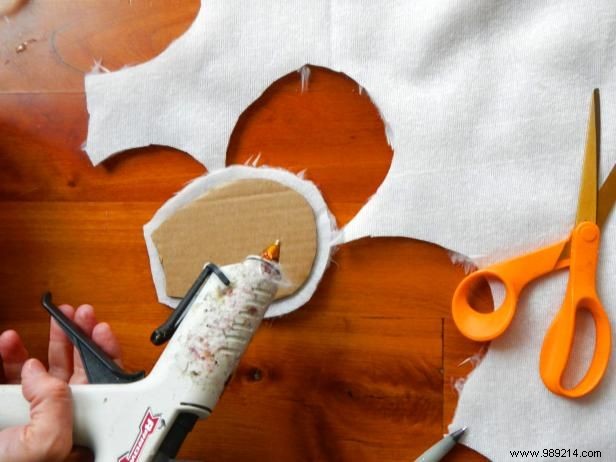 How to make a white fluff Christmas wreath