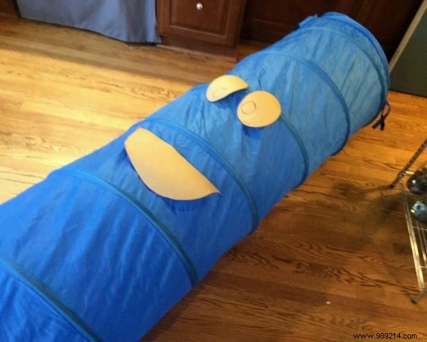 How to make an arm waving inflatable tube costume for Halloween