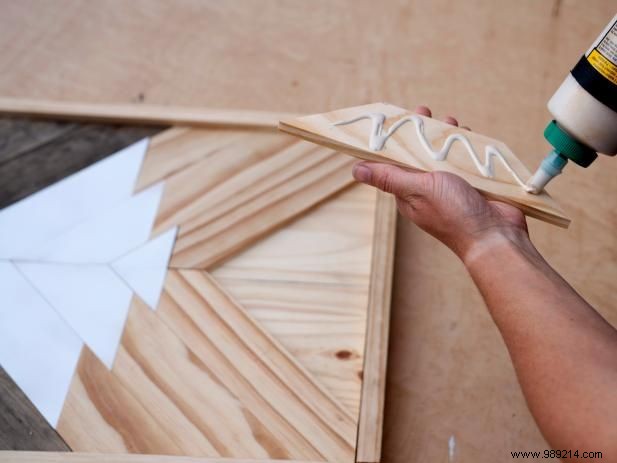 How to make a wooden bath tray that doubles as an illustration