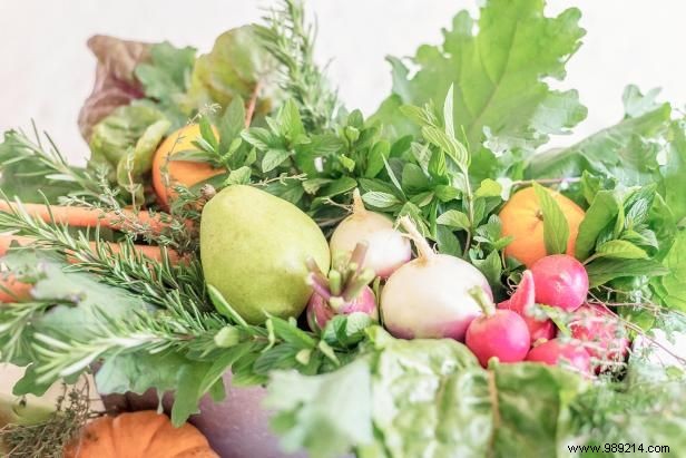 How to Make an Edible Fall Harvest Centerpiece