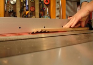 How to make an oak and aluminum frame