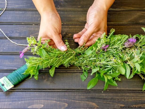 How to Make a Herb Garland Centerpiece