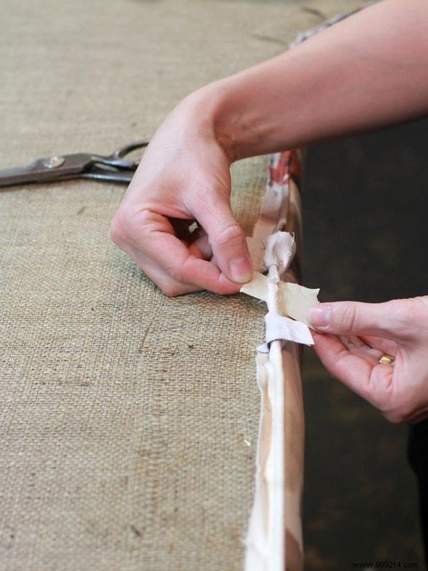 How to make an upholstered footboard