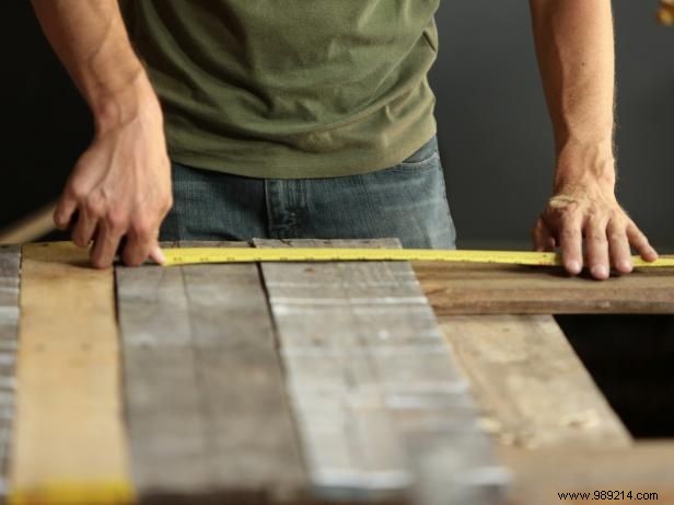 How to make a recycled headboard from a wooden pallet