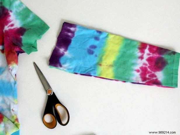 How to make boot socks from old t-shirts