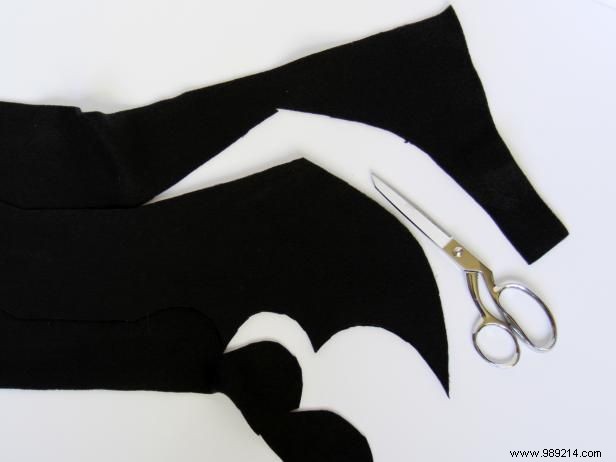 How to make a Halloween bat costume for a dog