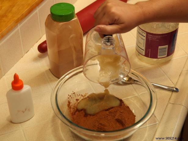 How to make cinnamon Christmas ornaments