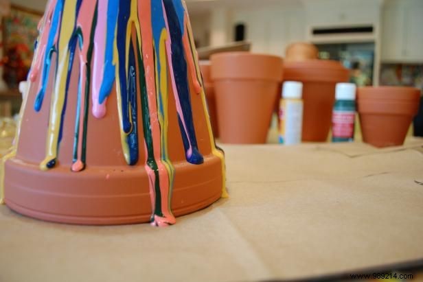 How to make drip paint pots