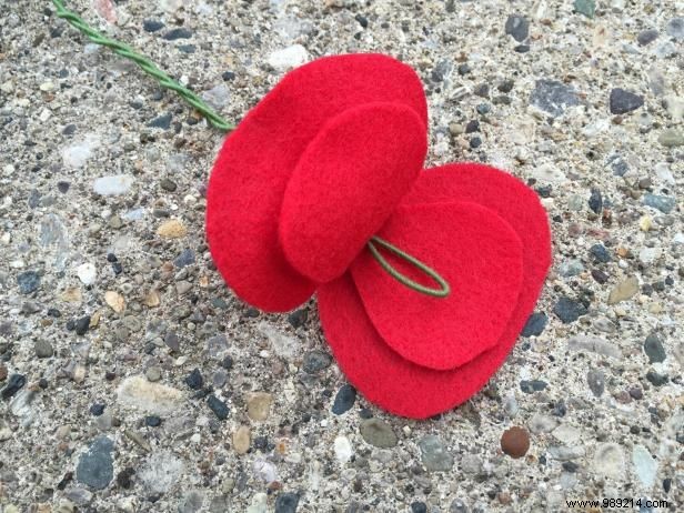 How to make felt poppies