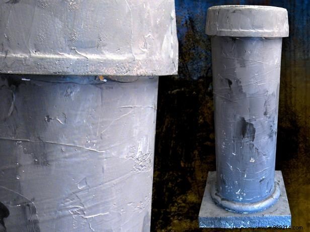 How to make faux stone columns for Halloween or any occasion