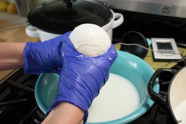 How to make fresh mozzarella 