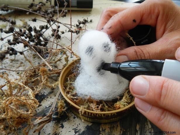 How to make Halloween terrariums