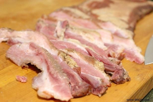 How to make homemade bacon