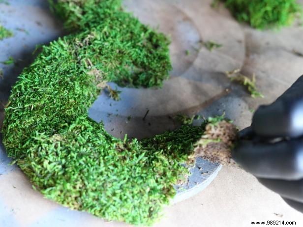 How to make moss covered house numbers