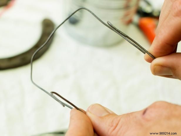 How to make horseshoe place card holders