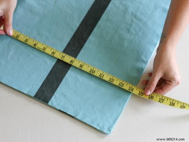 How to make no-sew fabric slate tablecloths