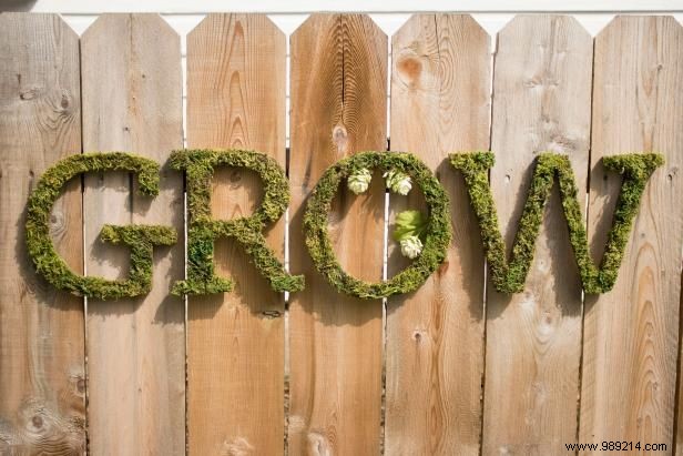 How to make moss letters for an outdoor yard sign