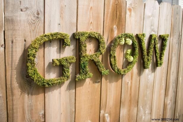 How to make moss letters for an outdoor yard sign