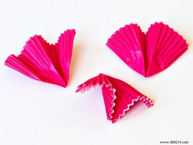 How to make paper flowers using cupcake liners