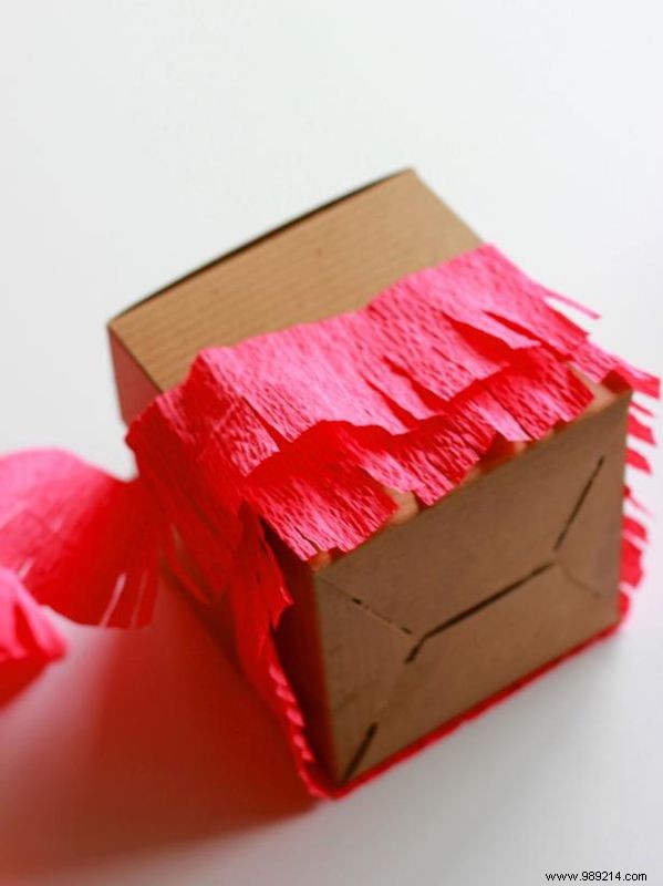 How to make piñata style gift boxes