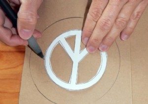 How to Make Peace Sign Christmas Ornaments