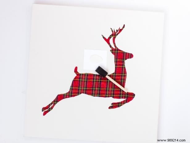 How to Make a Checkered Christmas Reindeer Artwork