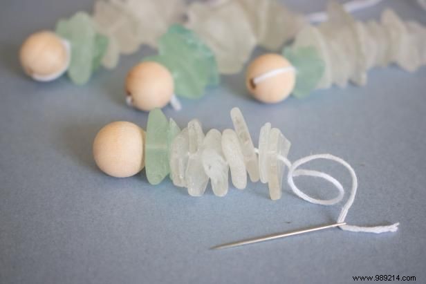 How to make sea glass wall hangings