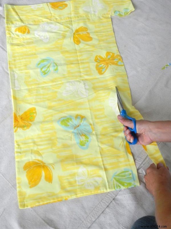 How to make tablecloth weights for a picnic table